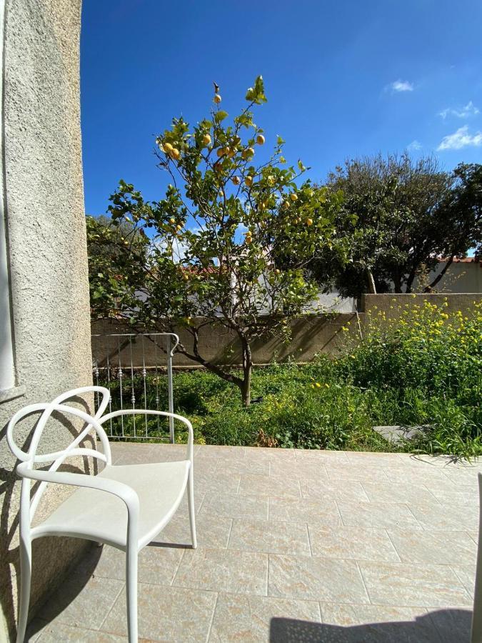 Bed And Breakfast Il Limone San Pasquale Exteriör bild